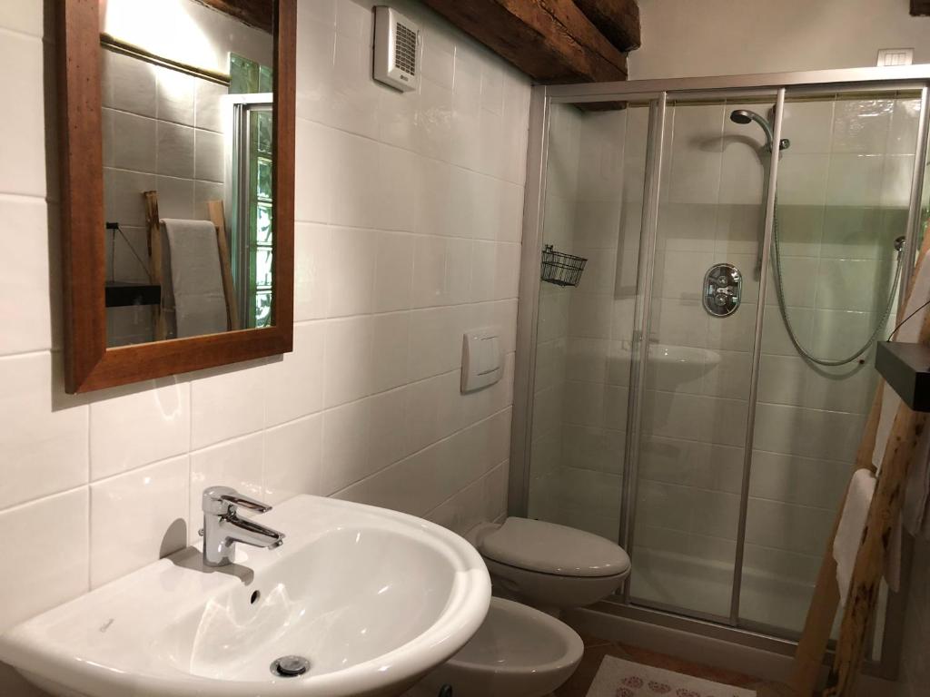 Kúpeľňa v ubytovaní B&B Maso Zont Antico Maso