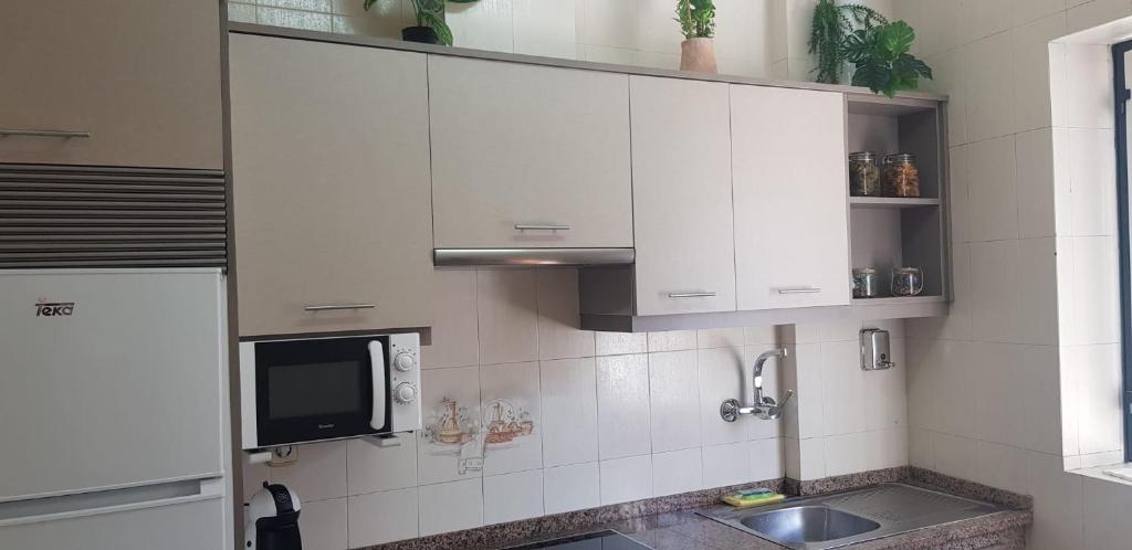 Una cocina o zona de cocina en Casa Cordieira