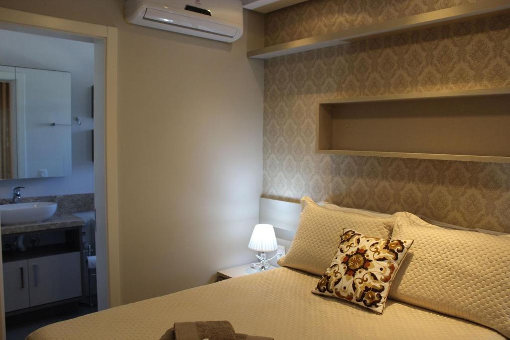 LOFT GRAMADO 206: SUÍTE + DEMI-SUÍTE JUNTO À RUA COBERTA!  LOFT GRAMADO 206: SUÍTE + DEMI-SUÍTE JUNTO À RUA COBERTA!