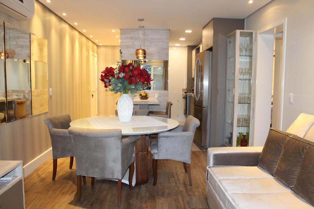 LOFT GRAMADO 206: SUÍTE + DEMI-SUÍTE JUNTO À RUA COBERTA!  LOFT GRAMADO 206: SUÍTE + DEMI-SUÍTE JUNTO À RUA COBERTA!