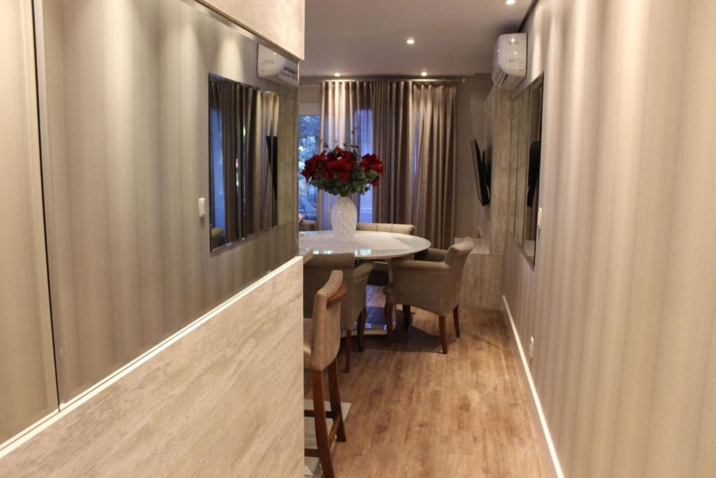 LOFT GRAMADO 206: SUÍTE + DEMI-SUÍTE JUNTO À RUA COBERTA!  LOFT GRAMADO 206: SUÍTE + DEMI-SUÍTE JUNTO À RUA COBERTA!