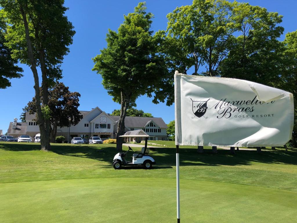 Maxwelton Braes Lodge & Golf Course - Housity