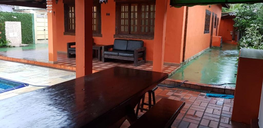  FANTÁSTICA CASA COM ÁREA DE PISCINA até 10 PESSOAS em MARESIAS SÃO SEBASTIÃO