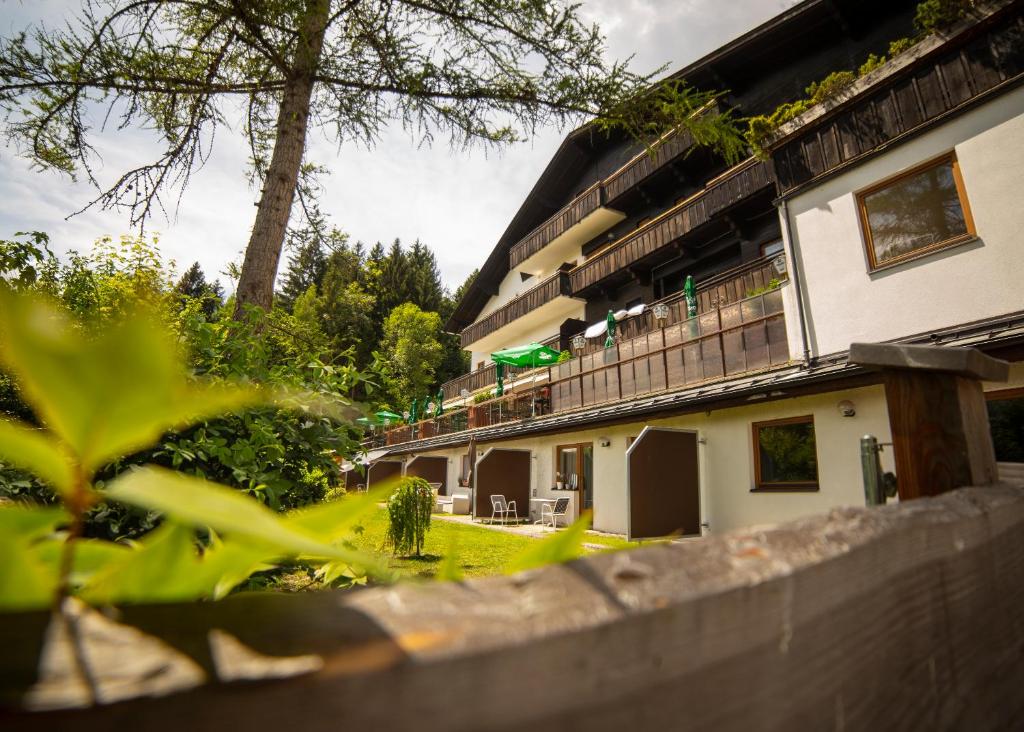 Budova, v ktorej sa apartmán nachádza