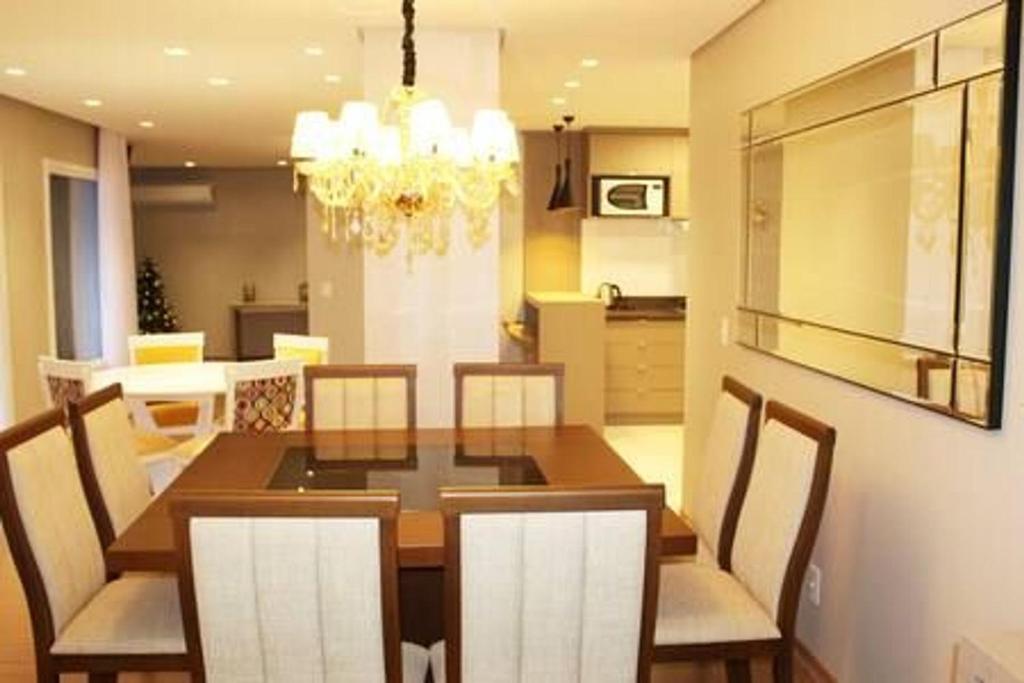 ALTOS 501 A - COBERTURA 5 DORMITÓRIOS JUNTO À ALDEIA DO PAPAI NOEL!  ALTOS 501 A - COBERTURA 5 DORMITÓRIOS JUNTO À ALDEIA DO PAPAI NOEL!