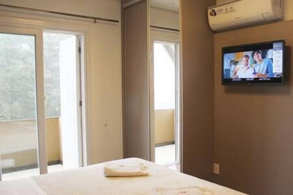 ALTOS 501 A - COBERTURA 5 DORMITÓRIOS JUNTO À ALDEIA DO PAPAI NOEL!  ALTOS 501 A - COBERTURA 5 DORMITÓRIOS JUNTO À ALDEIA DO PAPAI NOEL!