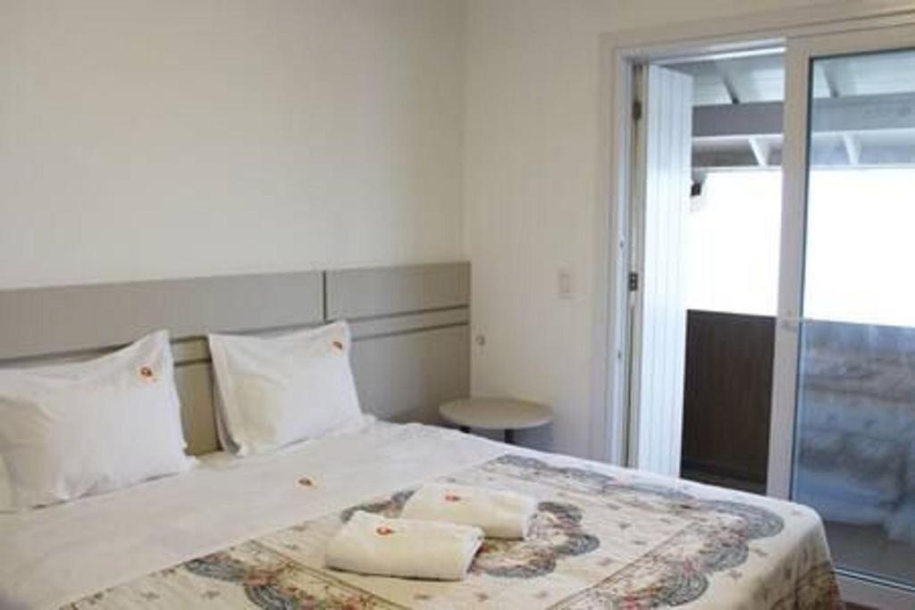 ALTOS 501 A - COBERTURA 5 DORMITÓRIOS JUNTO À ALDEIA DO PAPAI NOEL!  ALTOS 501 A - COBERTURA 5 DORMITÓRIOS JUNTO À ALDEIA DO PAPAI NOEL!