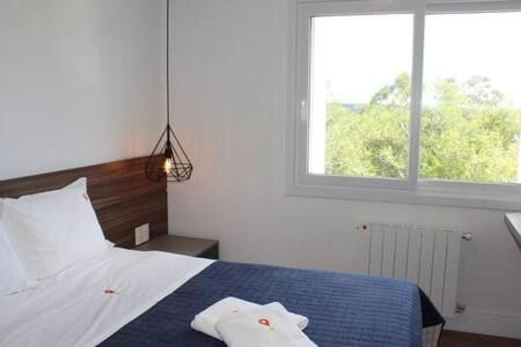 ALTOS 201A - 3 DORM. JUNTO À ALDEIA DO PAPAI NOEL!  ALTOS 201A - 3 DORM. JUNTO À ALDEIA DO PAPAI NOEL!