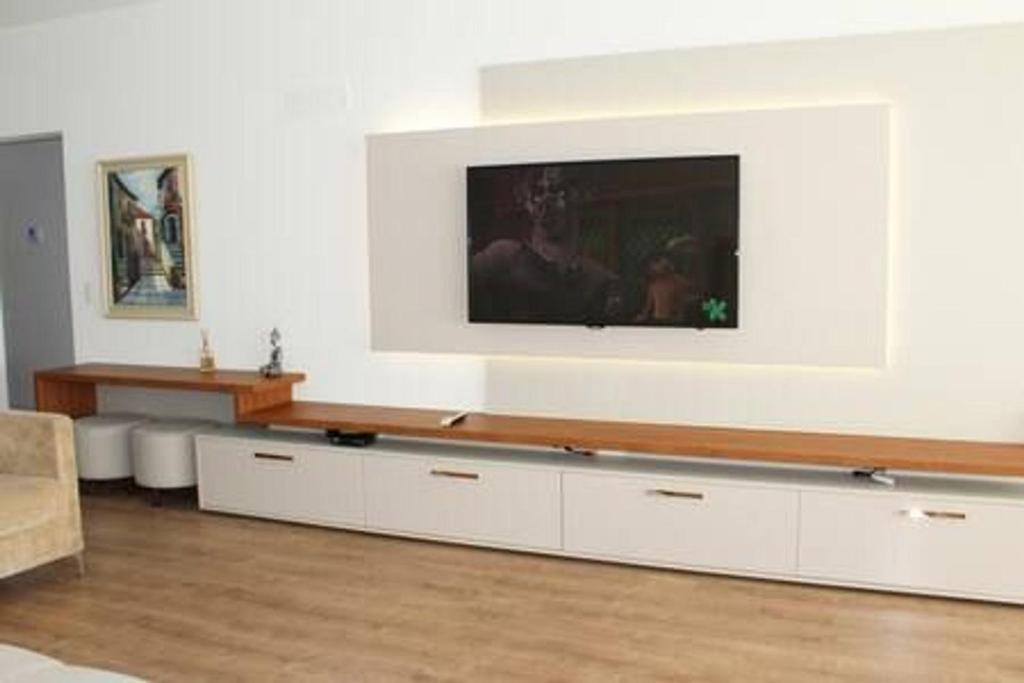 ALTOS 201A - 3 DORM. JUNTO À ALDEIA DO PAPAI NOEL!  ALTOS 201A - 3 DORM. JUNTO À ALDEIA DO PAPAI NOEL!