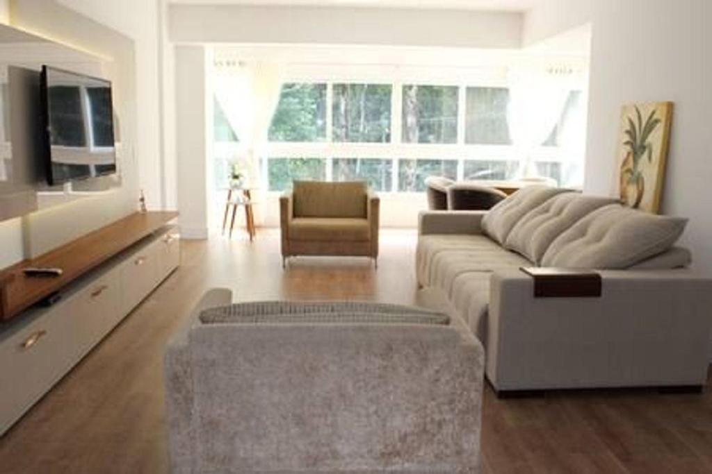 ALTOS 201A - 3 DORM. JUNTO À ALDEIA DO PAPAI NOEL!  ALTOS 201A - 3 DORM. JUNTO À ALDEIA DO PAPAI NOEL!