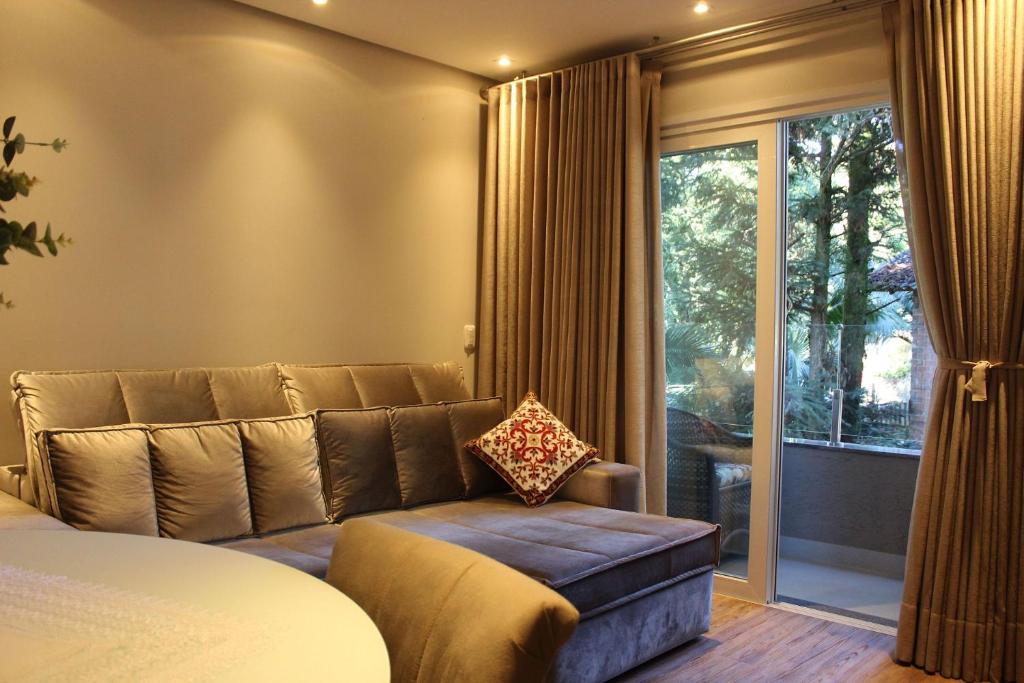 LOFT GRAMADO 206: SUÍTE + DEMI-SUÍTE JUNTO À RUA COBERTA!  LOFT GRAMADO 206: SUÍTE + DEMI-SUÍTE JUNTO À RUA COBERTA!