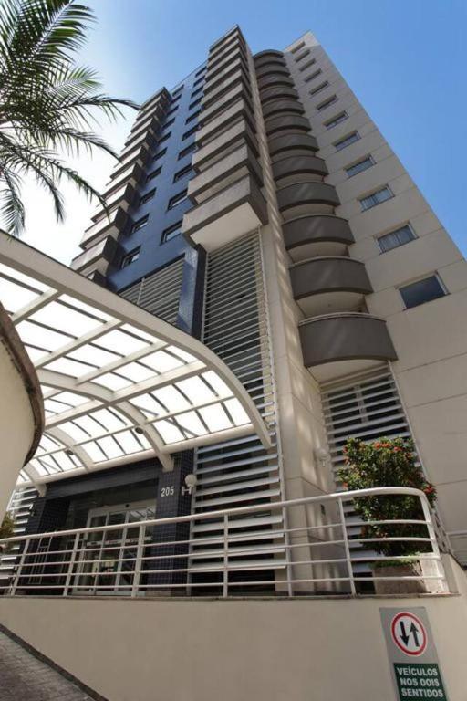  Apartamento com serviços Hosp Sirio Libanes Paulista