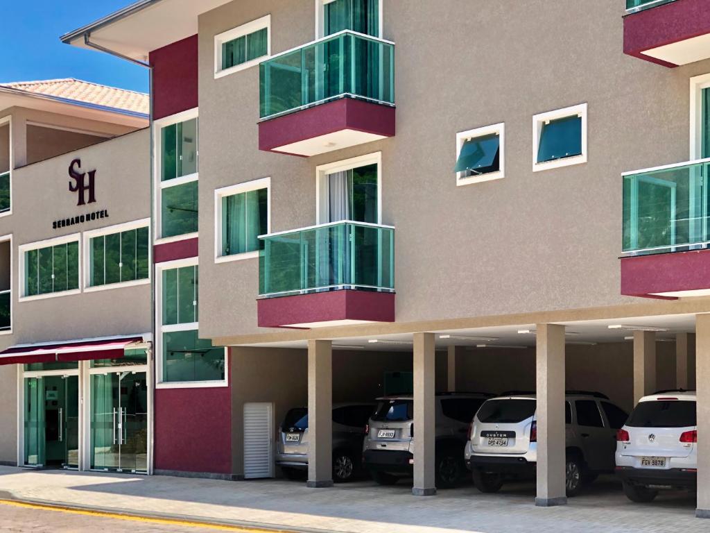  Serrano Hotel