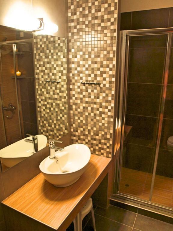 Koupelna v ubytování Fanari Hotel