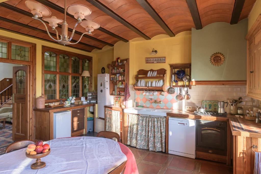 Kuchnia lub aneks kuchenny w obiekcie La Flamenca Inn