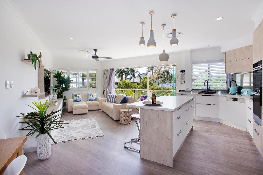 Offshore Noosa Resort - Two-Bedroom Apartment With River View