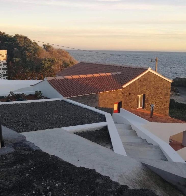 a house with a view of the ocean at Casa da Guarda in São João