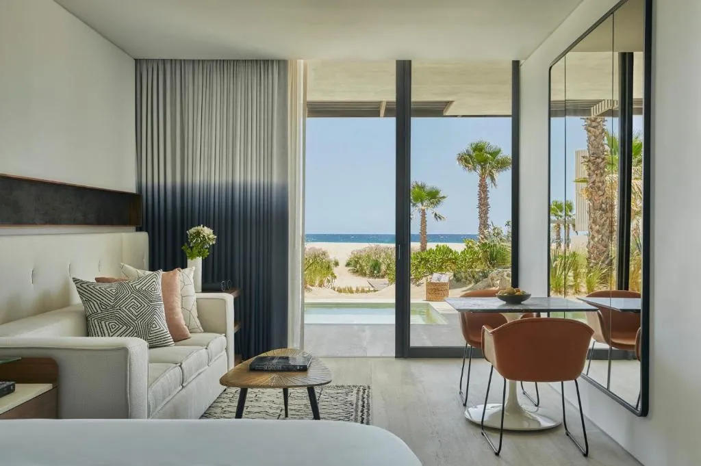 Ocean Front Plunge Pool Executive Suite