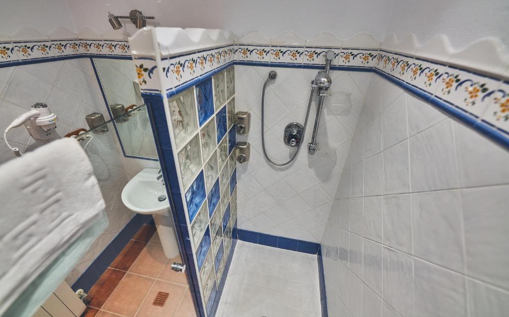 Koupelna v ubytování La Casa del Barrio - Ronda