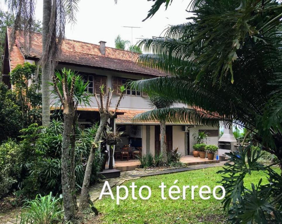  Apto Casa Estaleiro Balneário Camboriú