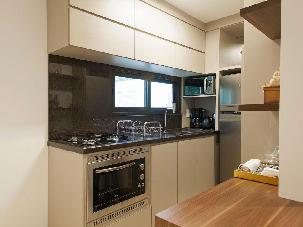  ALLURE 103 - 2 DORM. JUNTO AO LAGO DO NATAL LUZ!