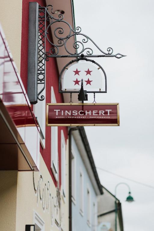 Certifikát, hodnocení, plakát nebo jiný dokument vystavený v ubytování Tinschert Hotel-Restaurant-Partyservice