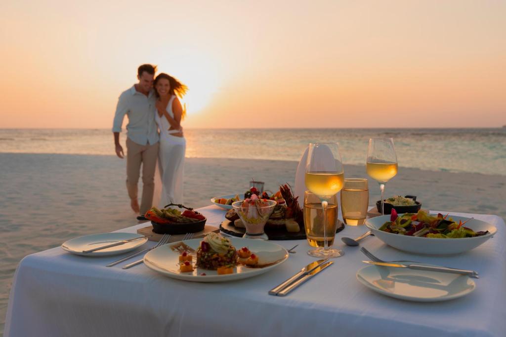 Kuredhivaru Resort and Spa - Maldives - 8