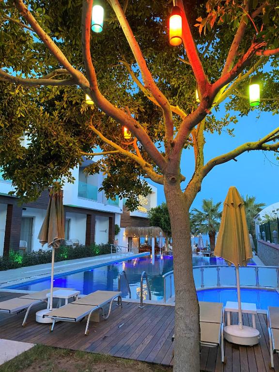 Zest Exclusive Hotel