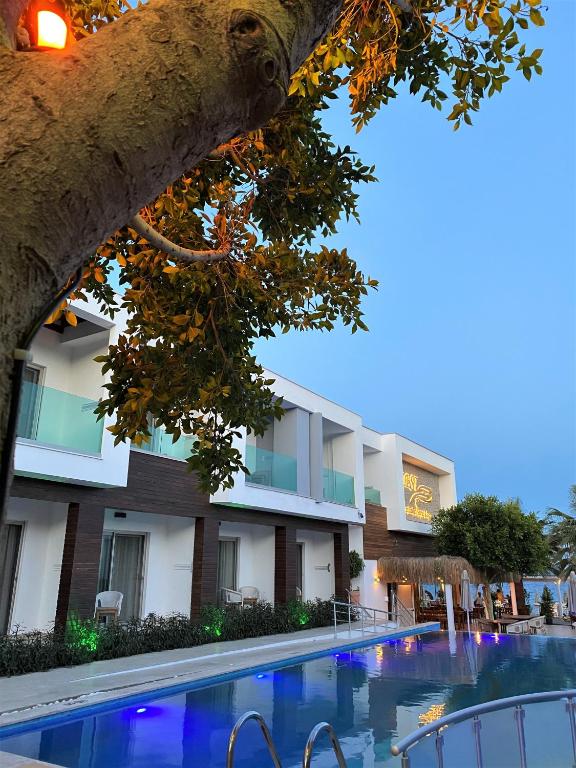 Zest Exclusive Hotel