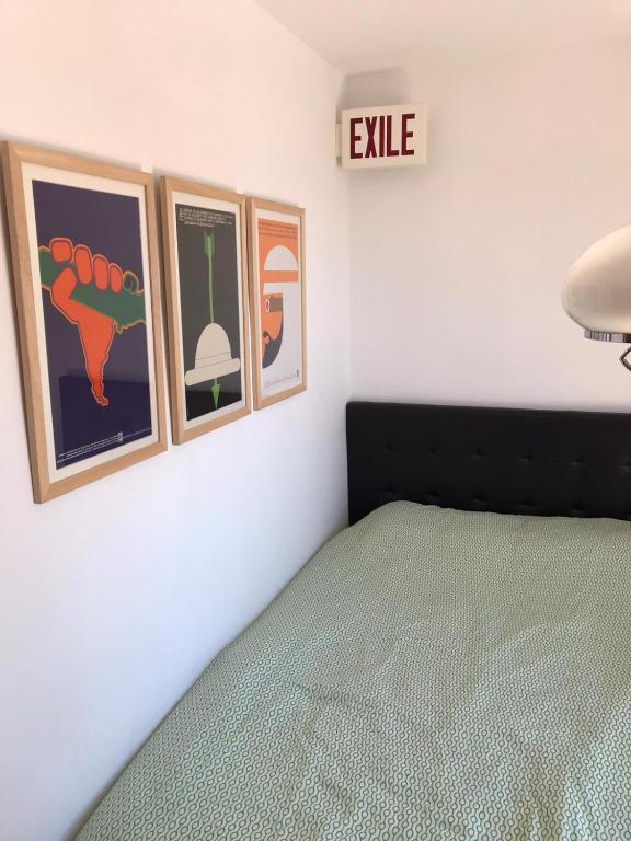 Postel nebo postele na pokoji v ubytování Chulilla Rocks