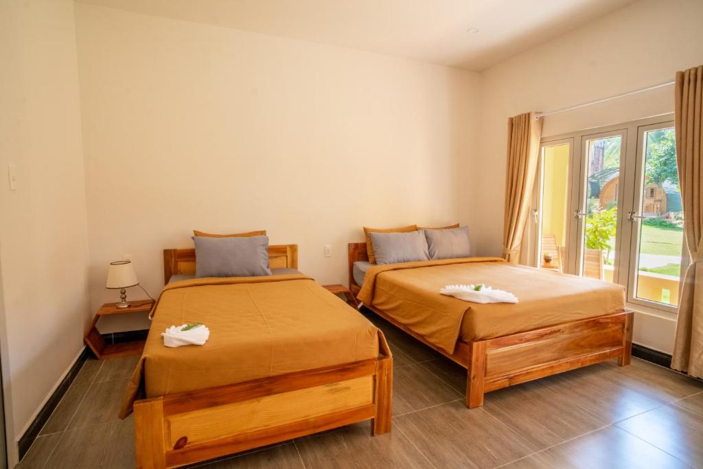 Vida Loca Sunset Beach Resort - 11