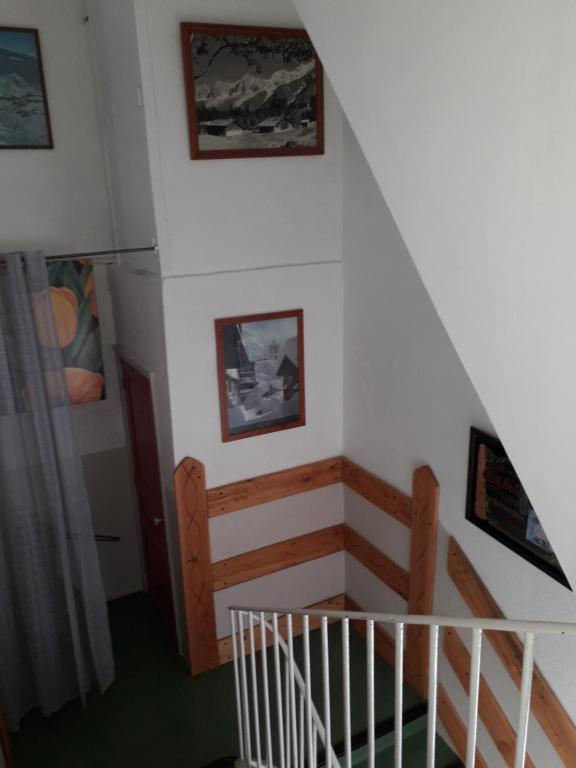 TV a/nebo společenská místnost v ubytování Pension Saint Antoine