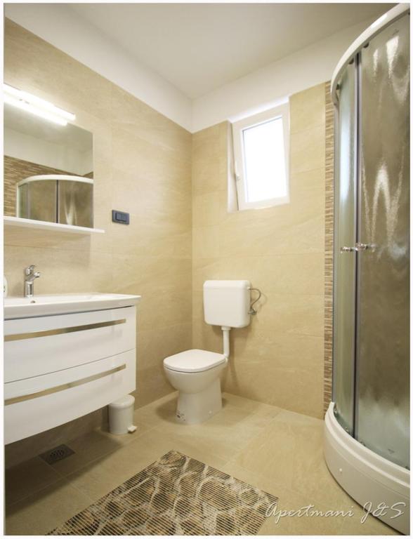 Koupelna v ubytování Apartmani Jere&Sara