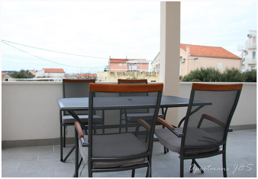 Balkón nebo terasa v ubytování Apartmani Jere&Sara