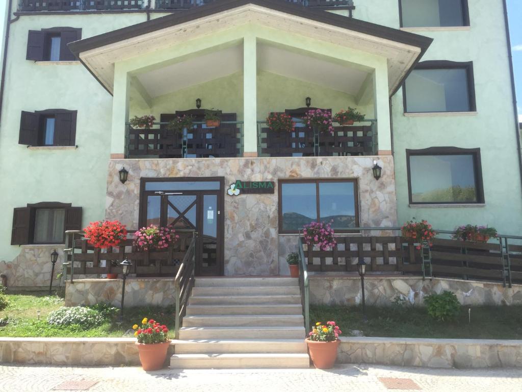 Budova, kde se hotel nachází