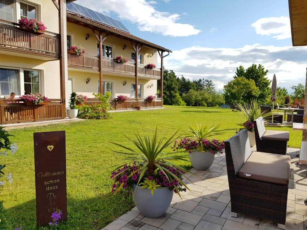 Zahrada ubytování Hotel-Restaurant Teuschler-Mogg Bad Waltersdorf inklusiv Genusscard