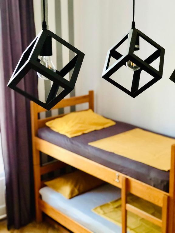Postelja oz. postelje v sobi nastanitve Hostel Sova