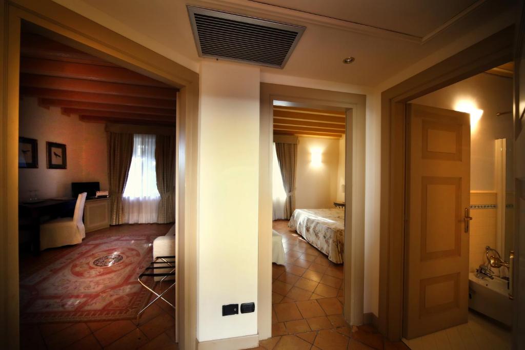 Romantik Hotel Relais Mirabella Iseo - Suite With Terrace