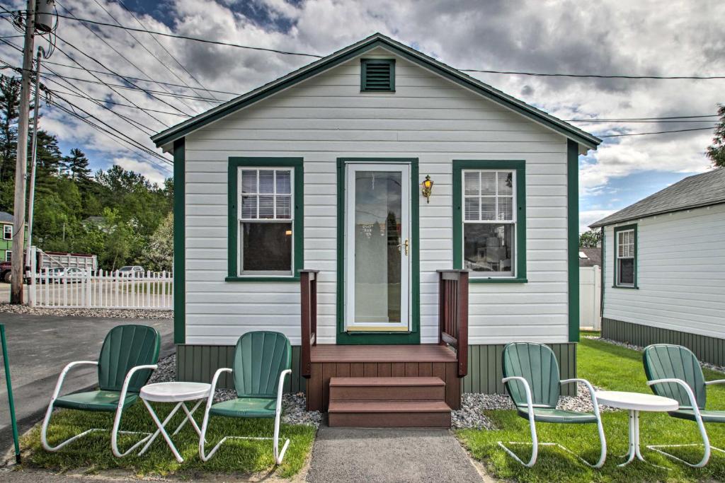 Weirs Channel Cottage with Beach Access!, Laconia (updated prices 2024)