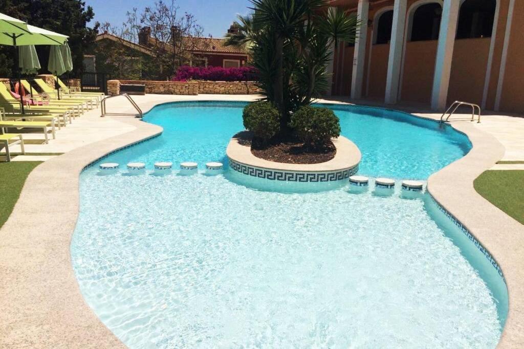 Casa con Encanto en Pueblo Acantilado, El Campello – Precios ...