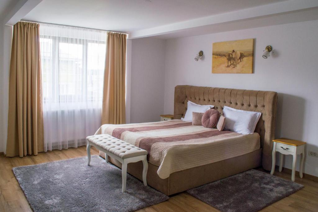Residence Ghinita Bucovina - Suite With Balcony