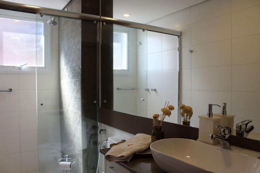 GARIBALDI 401A - 3 DORMITÓRIOS JUNTO À RUA COBERTA  GARIBALDI 401A - 3 DORMITÓRIOS JUNTO À RUA COBERTA