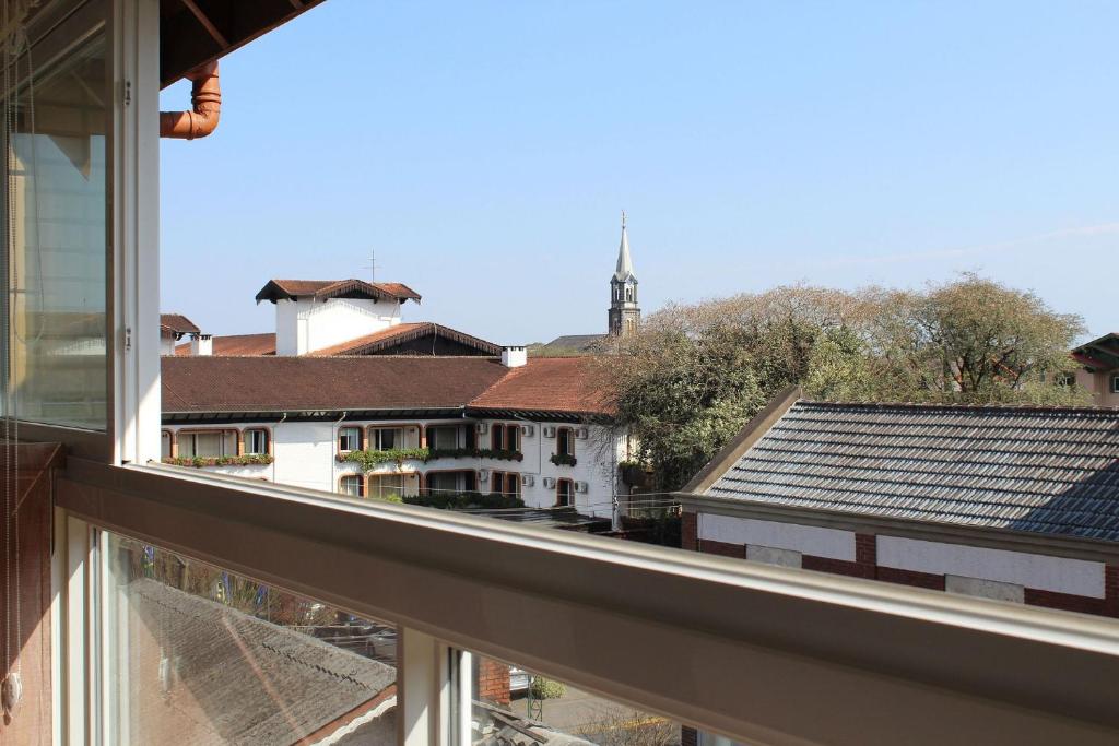 GARIBALDI 401A - 3 DORMITÓRIOS JUNTO À RUA COBERTA  GARIBALDI 401A - 3 DORMITÓRIOS JUNTO À RUA COBERTA