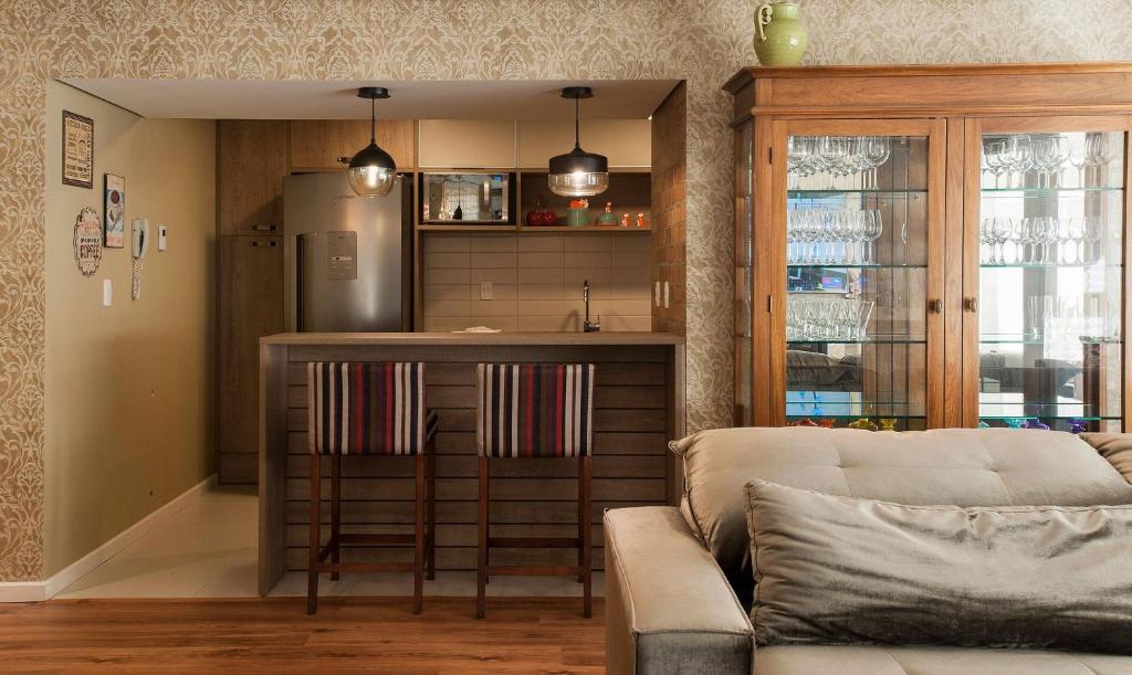 GARIBALDI 401A - 3 DORMITÓRIOS JUNTO À RUA COBERTA  GARIBALDI 401A - 3 DORMITÓRIOS JUNTO À RUA COBERTA