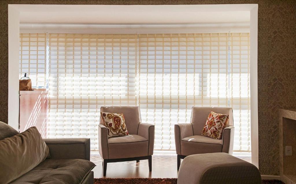 GARIBALDI 401A - 3 DORMITÓRIOS JUNTO À RUA COBERTA  GARIBALDI 401A - 3 DORMITÓRIOS JUNTO À RUA COBERTA