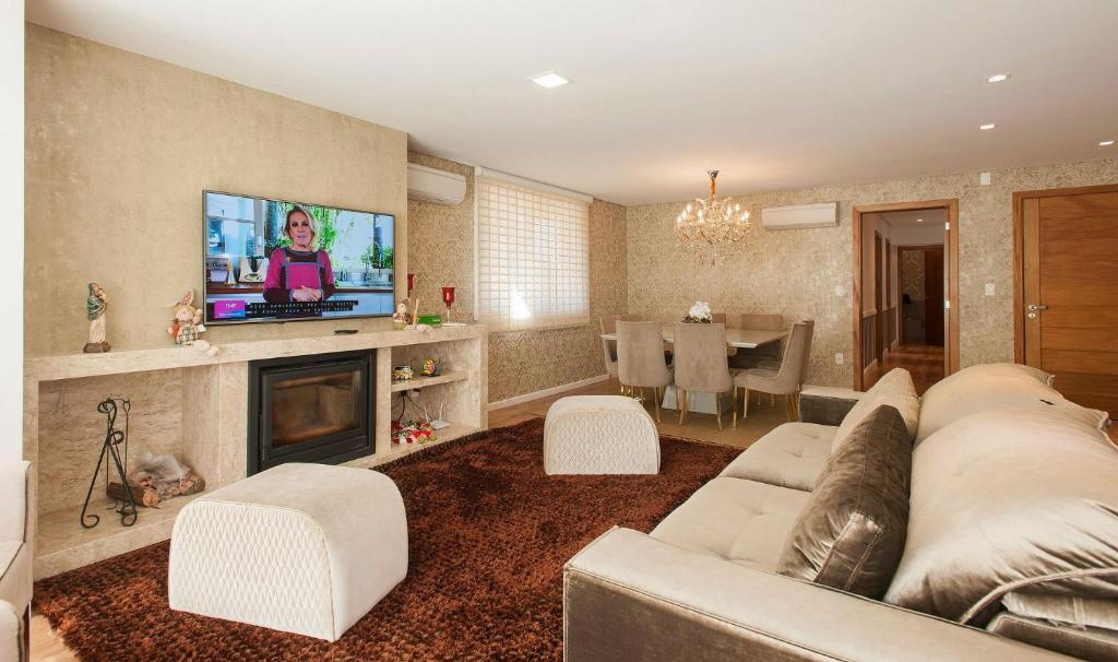 GARIBALDI 401A - 3 DORMITÓRIOS JUNTO À RUA COBERTA  GARIBALDI 401A - 3 DORMITÓRIOS JUNTO À RUA COBERTA