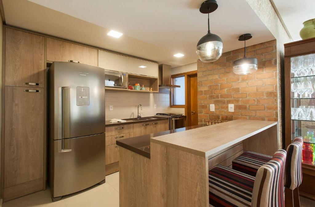 GARIBALDI 401A - 3 DORMITÓRIOS JUNTO À RUA COBERTA  GARIBALDI 401A - 3 DORMITÓRIOS JUNTO À RUA COBERTA