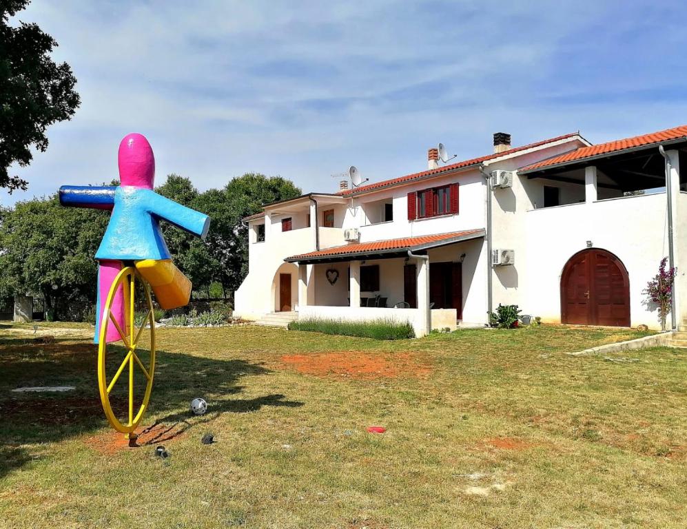 Budova, kde se apartmán nachází