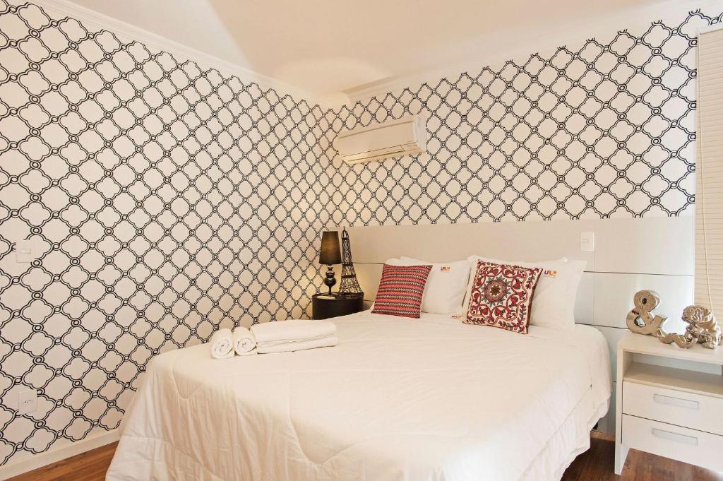 GARIBALDI 401A - 3 DORMITÓRIOS JUNTO À RUA COBERTA  GARIBALDI 401A - 3 DORMITÓRIOS JUNTO À RUA COBERTA