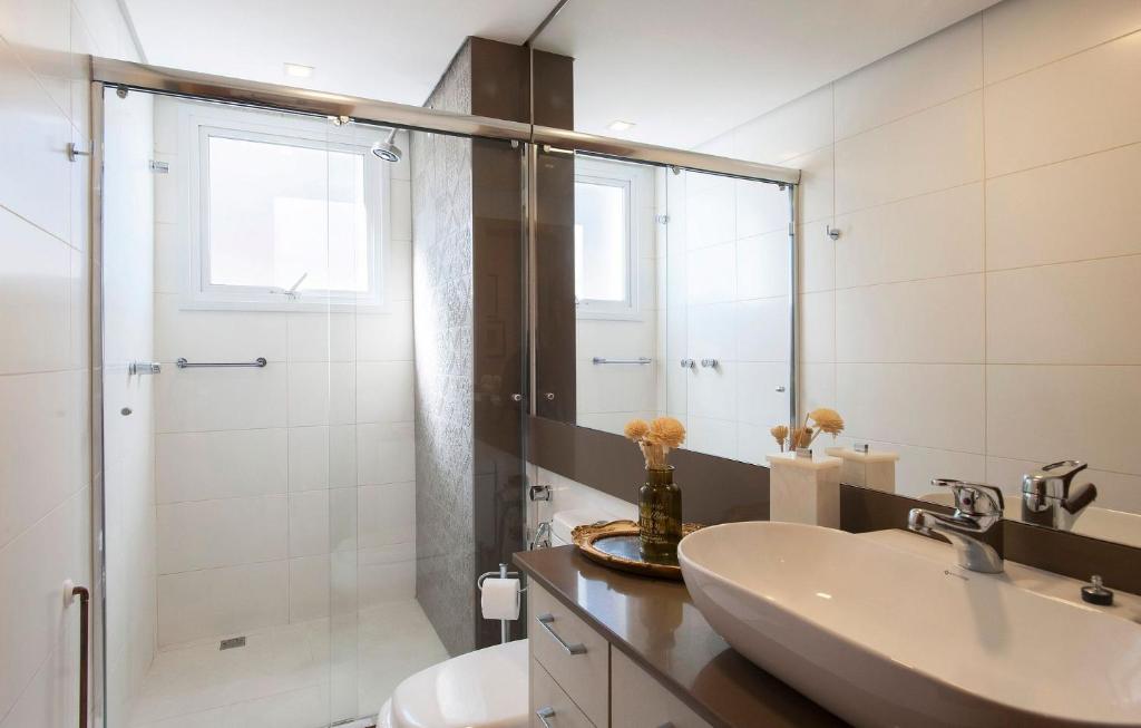 GARIBALDI 401A - 3 DORMITÓRIOS JUNTO À RUA COBERTA  GARIBALDI 401A - 3 DORMITÓRIOS JUNTO À RUA COBERTA